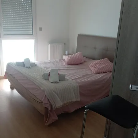 One To Rent In Cozy